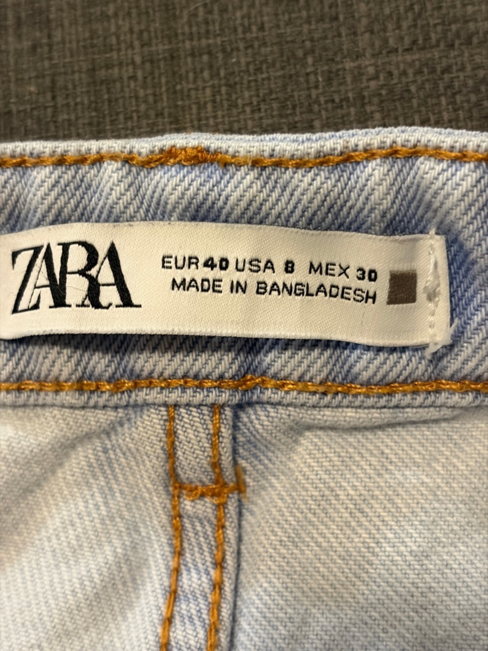 Zara Light Blue Frayed-Hem Denim Shorts - Picture 4 of 4